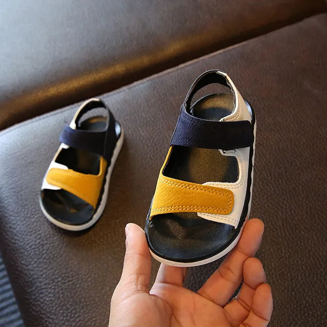 Kids Sandals Summer Fashion Boys Beach Sandals Non-slip First Walkers (Available)