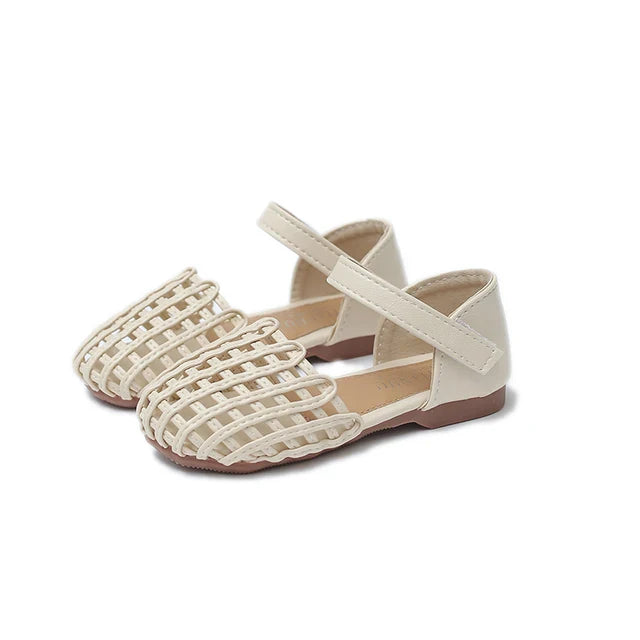 Girls summer sandals Bangladesh hollow out PU leather baby girls beach sandals breathable comfortable footwear