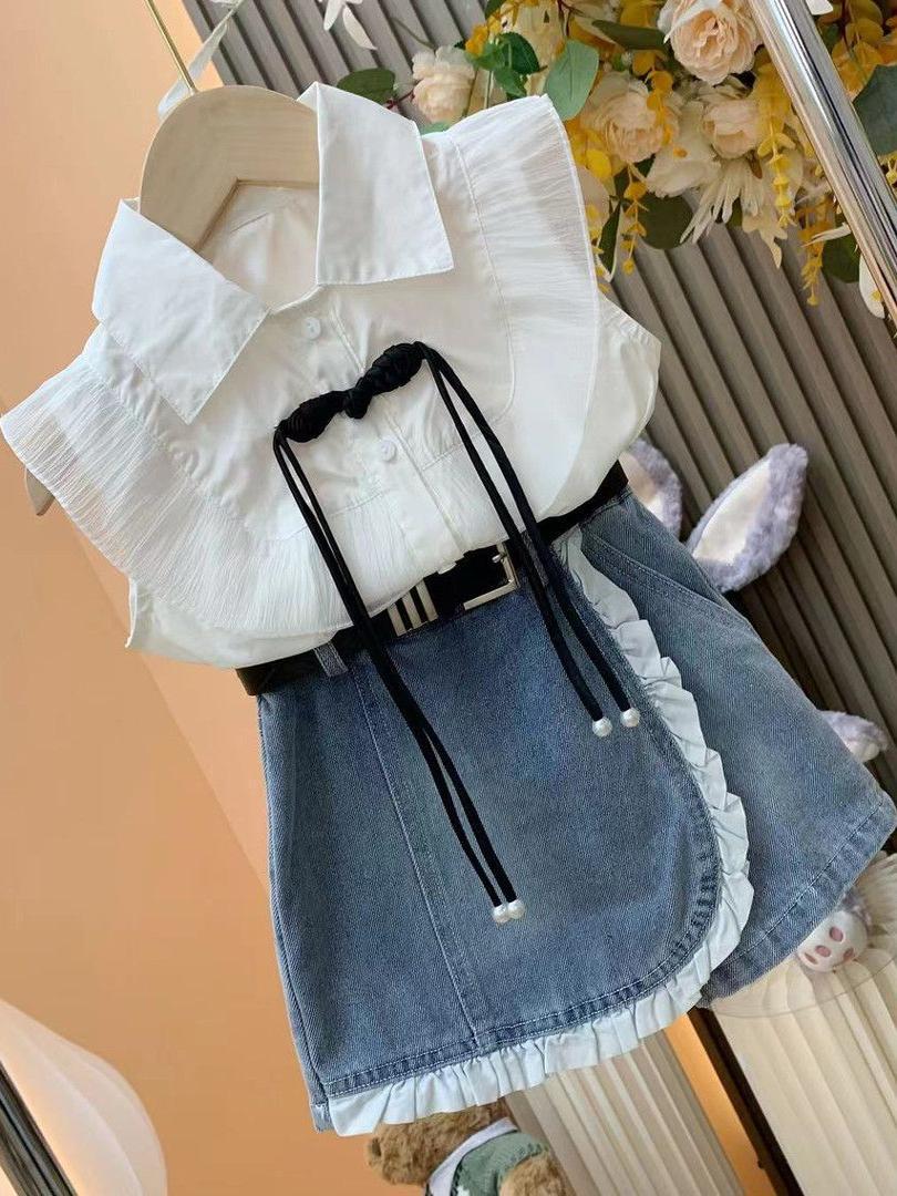 Girls princess style suit  summer new baby girl flying sleeve shirt + denim lace skirt pants two-piece suit (Available)