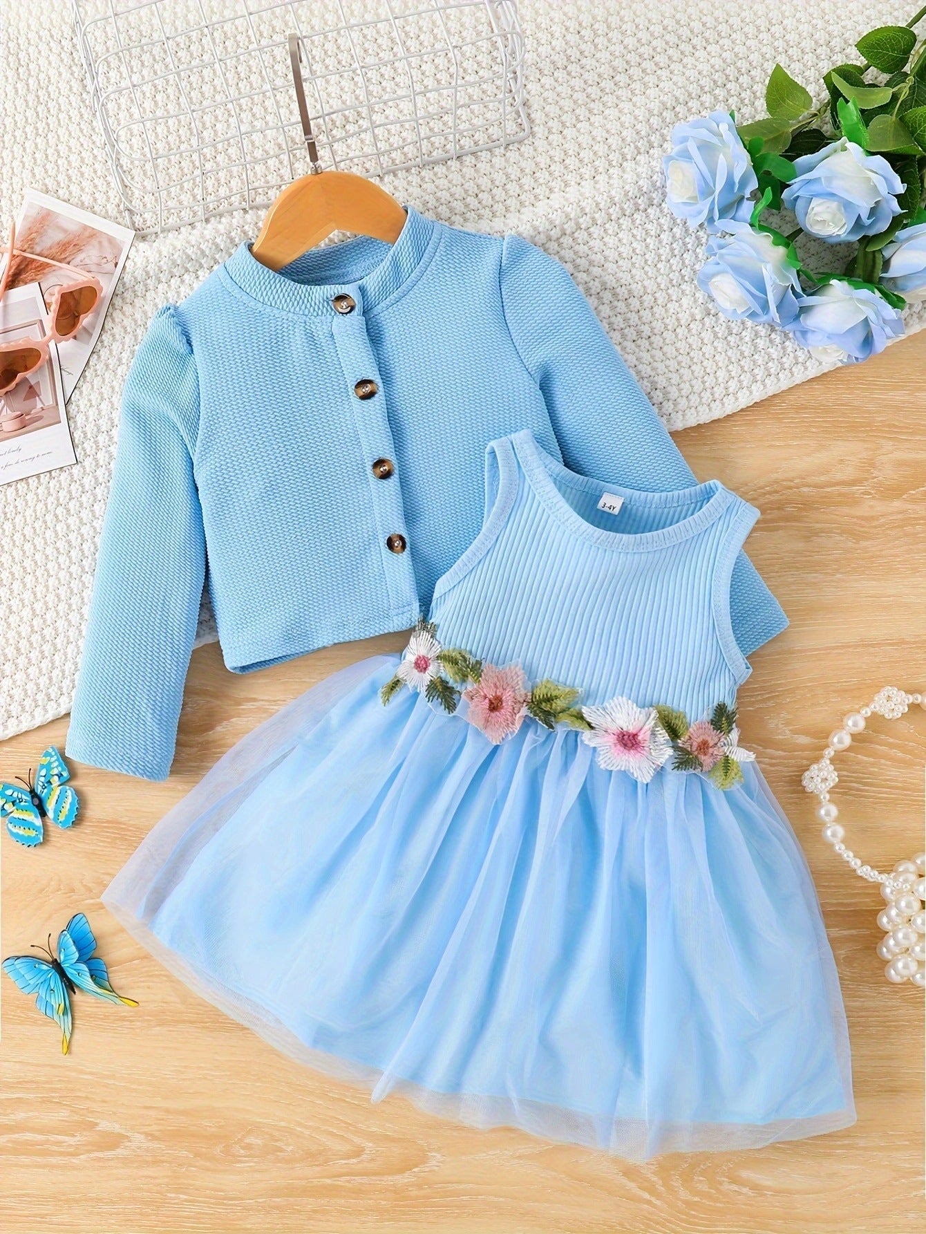 Girl's spring and autumn style waist flower design dress (Available)