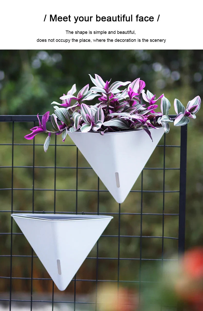 Fashion Triangular Wall Mounted Flower Pots Self Watering Hanging Basin for Plants Lazy Flowerpot Office Home Garden Accessories