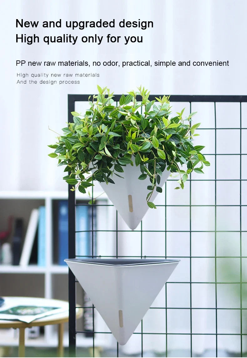 Fashion Triangular Wall Mounted Flower Pots Self Watering Hanging Basin for Plants Lazy Flowerpot Office Home Garden Accessories