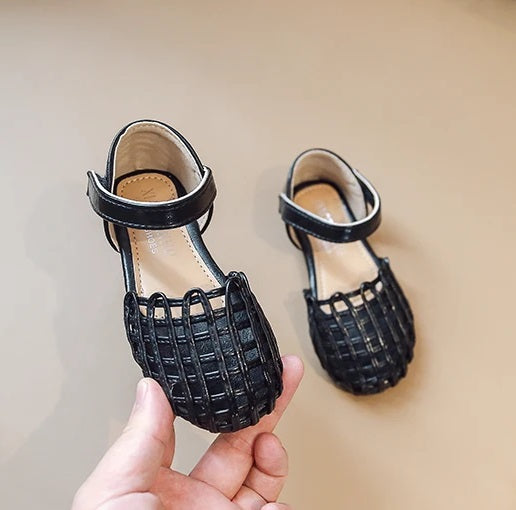 Girls summer sandals Bangladesh hollow out PU leather baby girls beach sandals breathable comfortable footwear