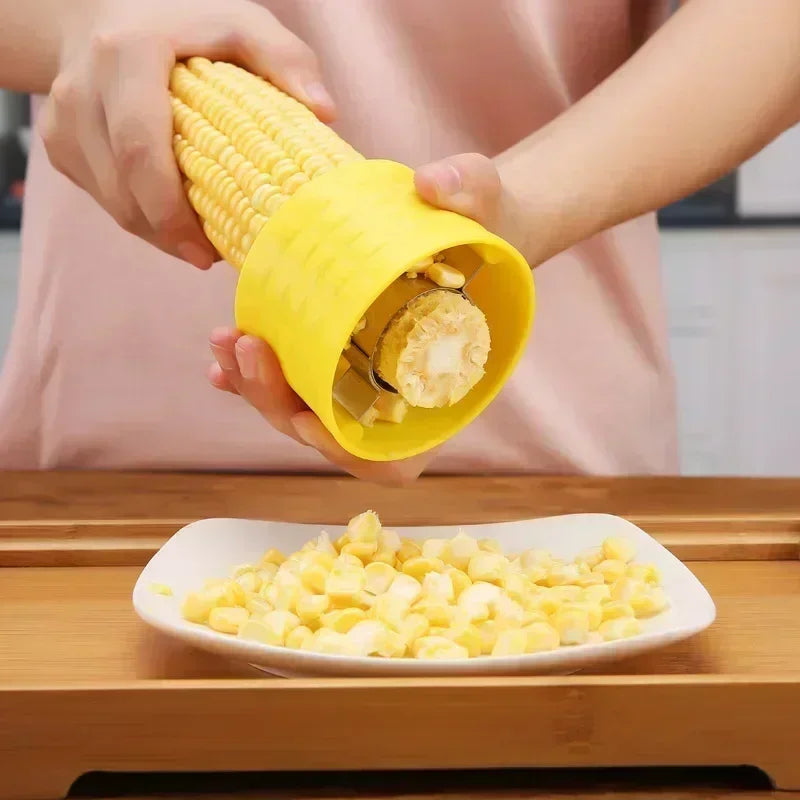 Stainless Steel Corn Thresher Manual Rotary Plastic Corn Plow Creative Corn Husking Separator Gadgets New Kitchen Making Tools