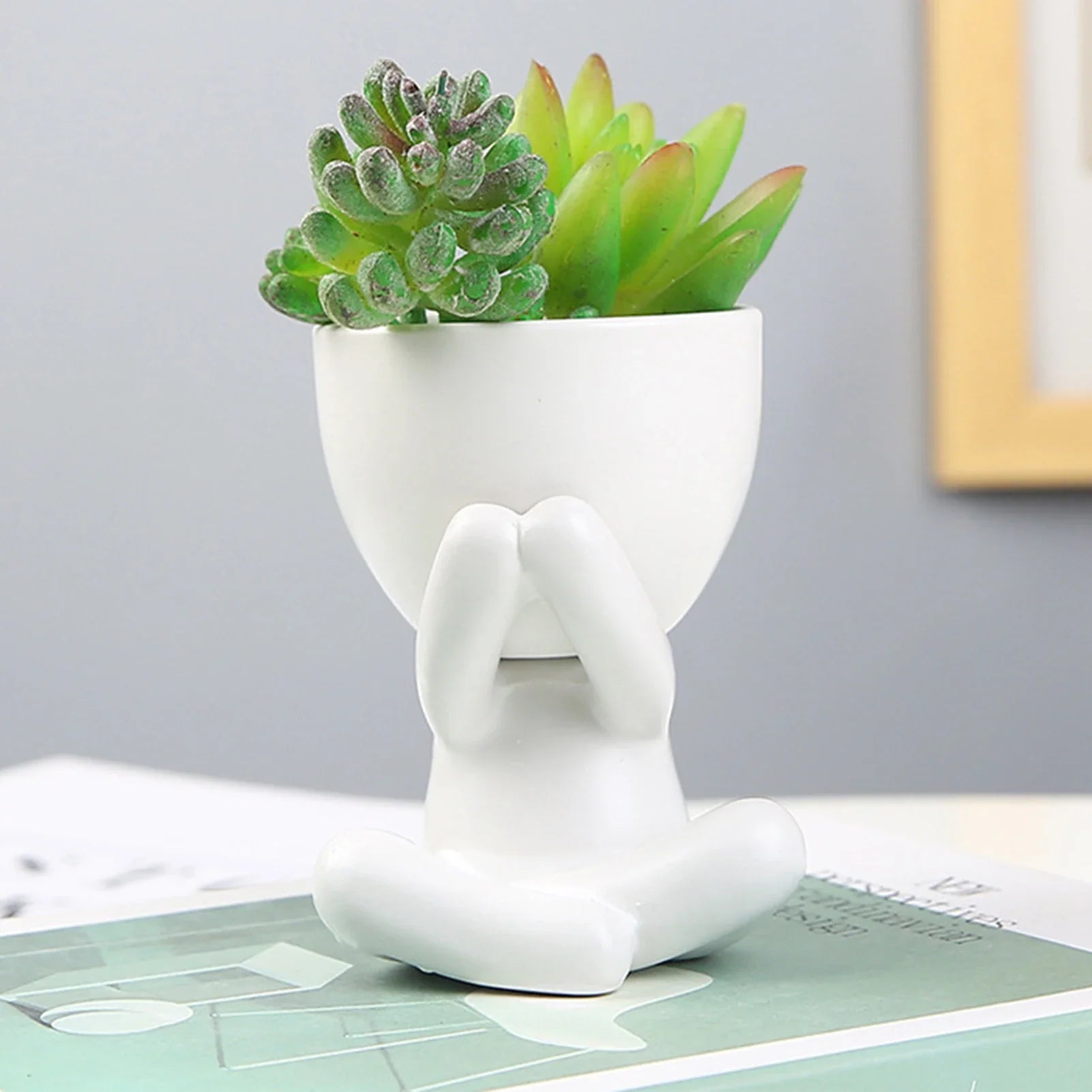 Small Human Modeling Plant Pot Decorative Flower Planter for Outdoor Garden Decoration