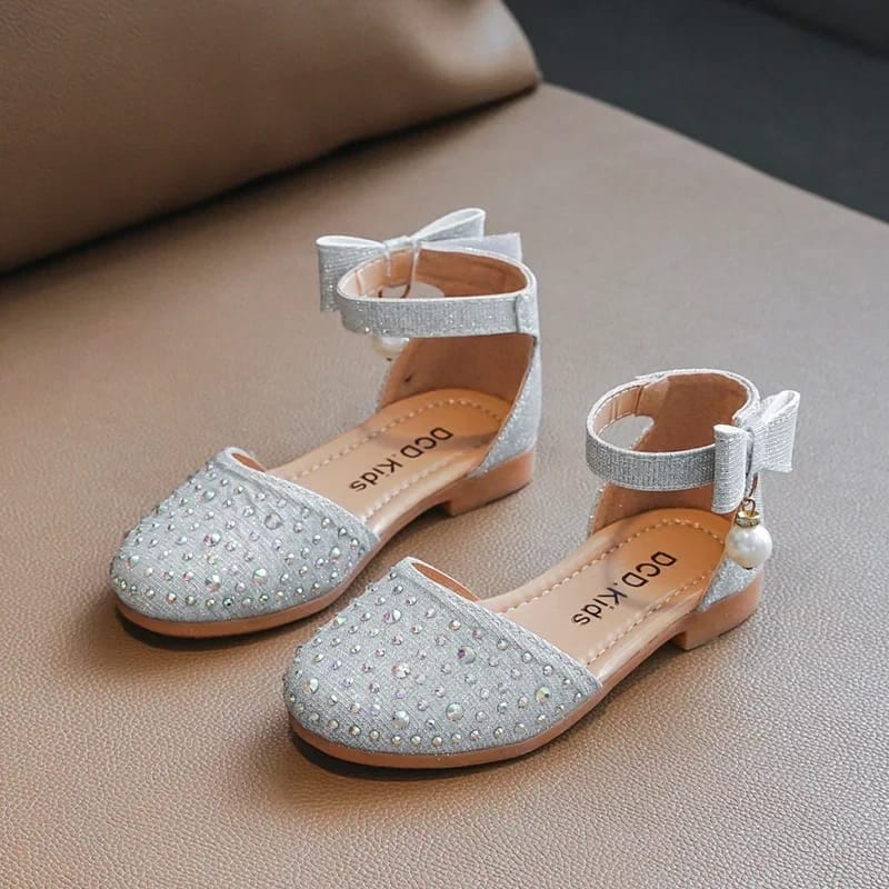 Girl's New Fashion Shoes (Available)