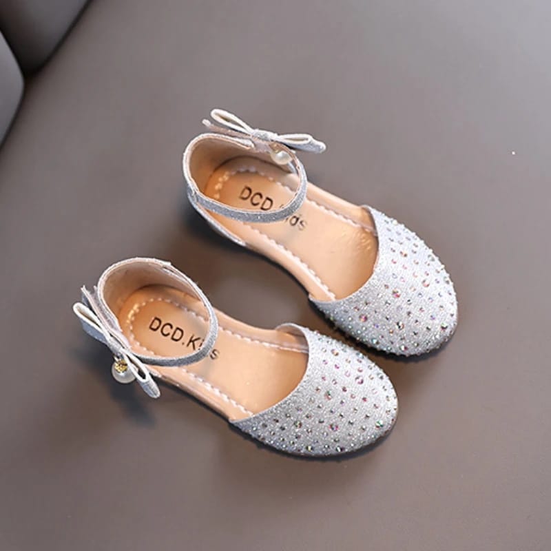 Girl's New Fashion Shoes (Available)