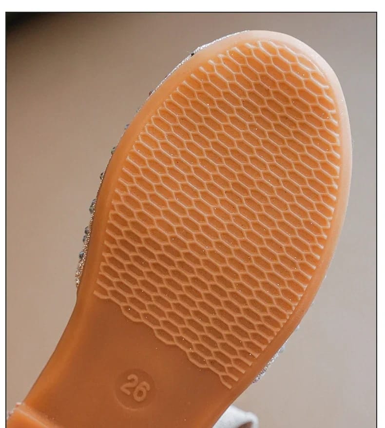 Girl's New Fashion Shoes (Available)