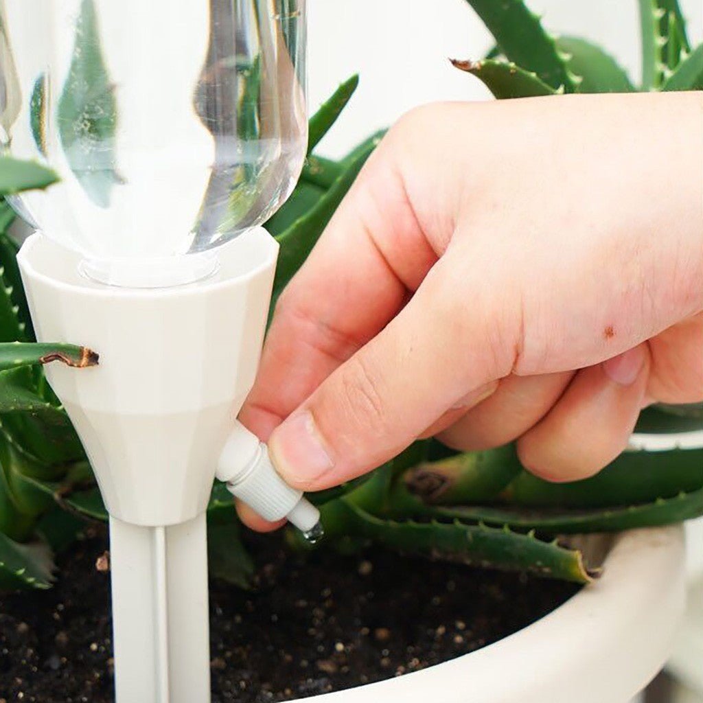 Automatic Garden Watering Device Dripper Watering Artifact (Available) - Mom & Kids