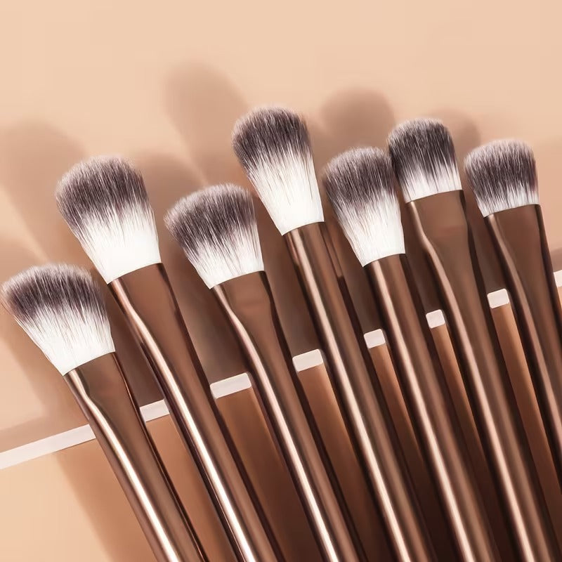 MAANGE 13pcs Premium Synthetic Hairs Makeup Brushes Soft Gentle for Foundation Eyeshadow Powder with 2pcs Air Cushion Puffs Kit